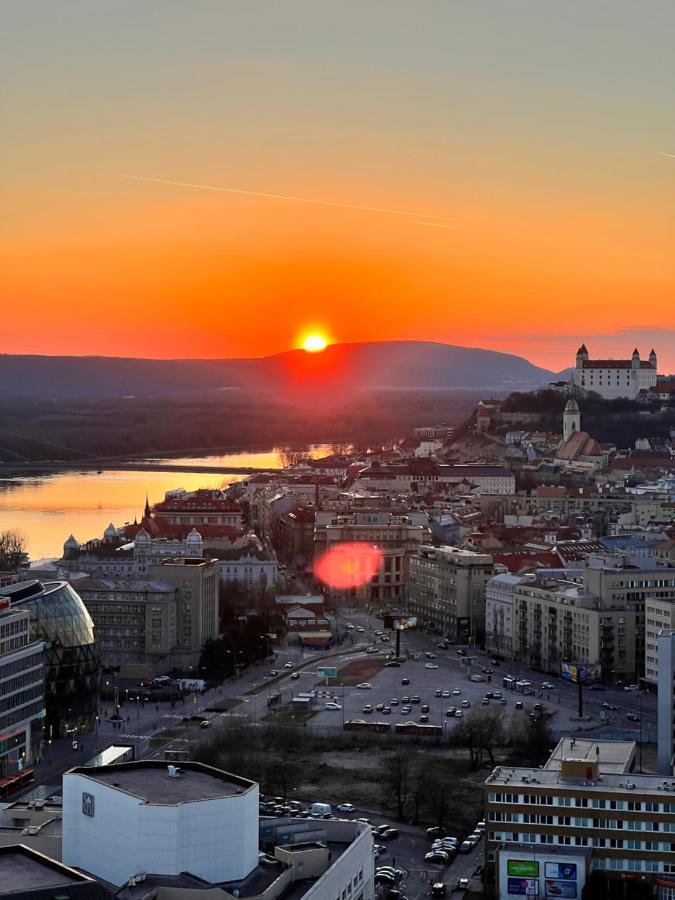 Voir Apartment Μπρατισλάβα Εξωτερικό φωτογραφία