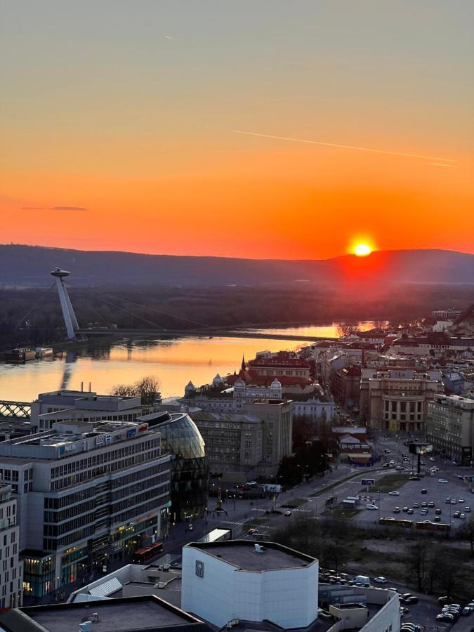 Voir Apartment Μπρατισλάβα Εξωτερικό φωτογραφία